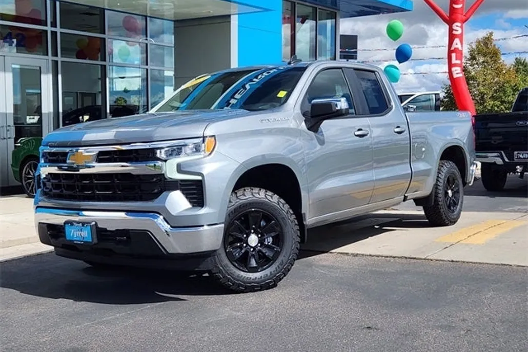 2025 Chevrolet Silverado 1500 LT1 photo 1