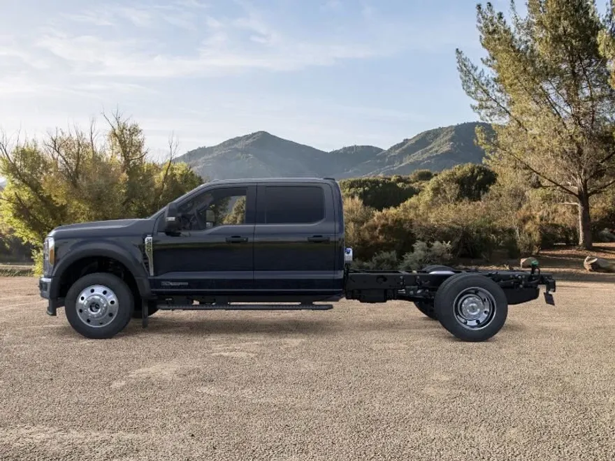 2026 Ford F-450 XLT photo 1