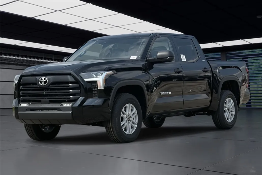 2025 Toyota Tundra SR5 photo 1