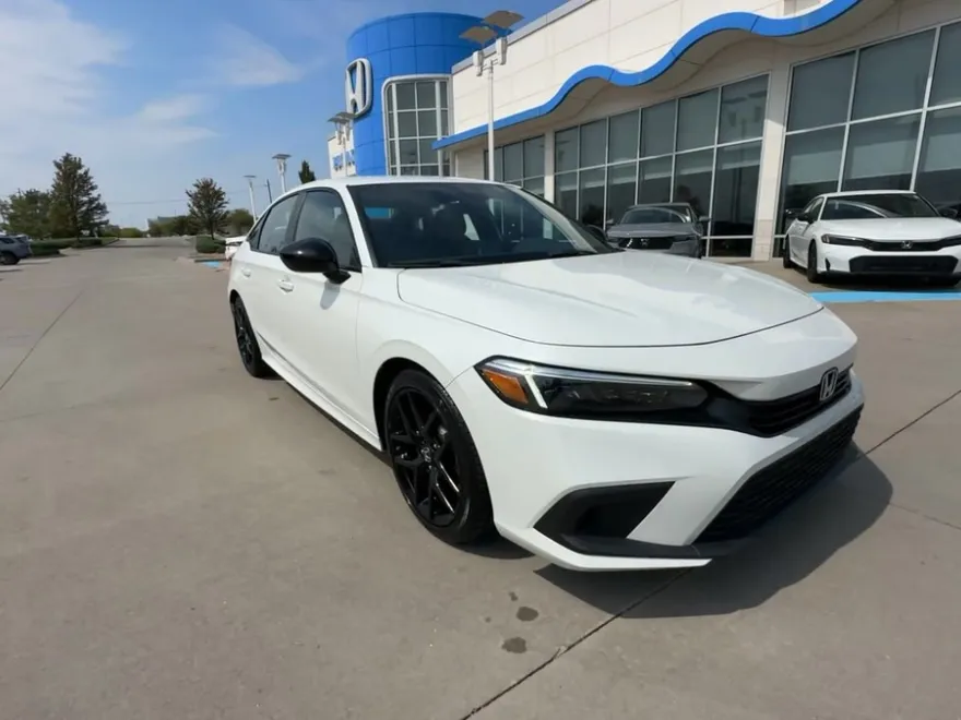 2024 Honda Civic Sport photo 1