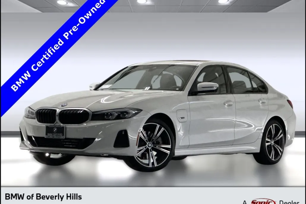 2023 Bmw 330e photo 1