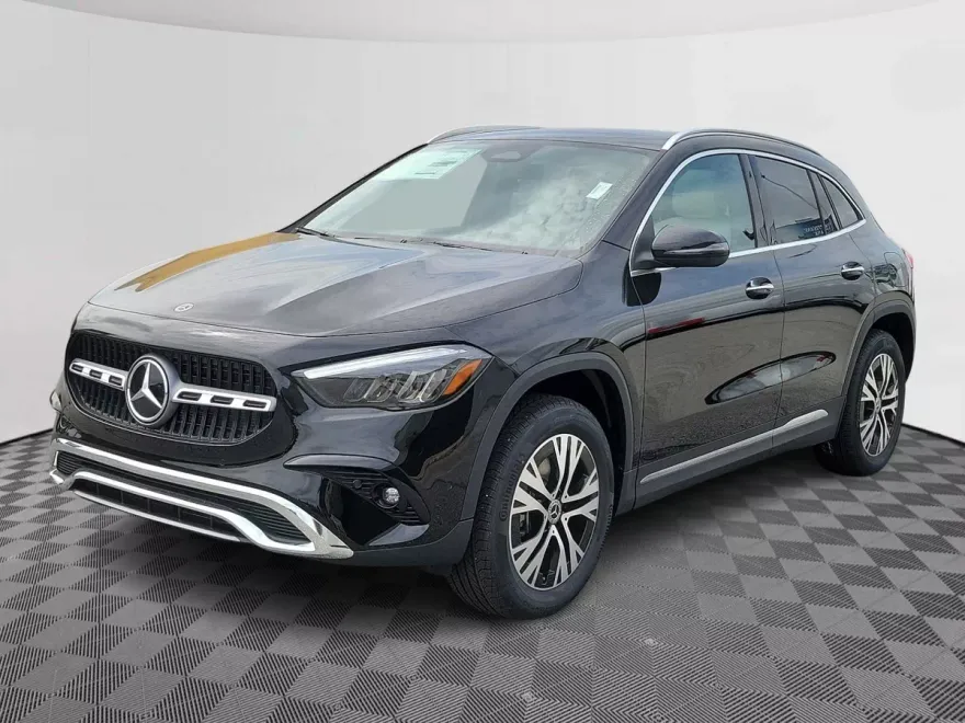 2025 Mercedes Benz GLA 250 4MATIC photo 1