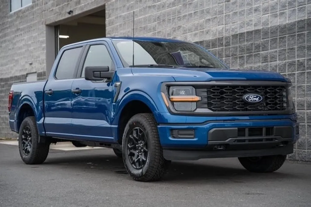 2025 Ford F-150 STX photo 1