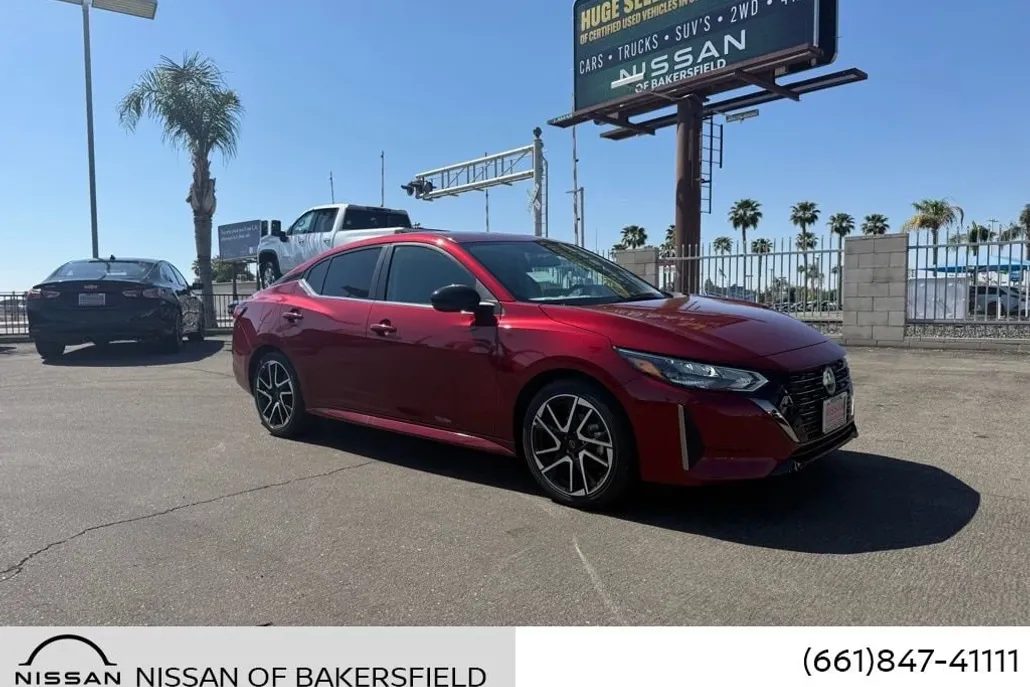 2025 Nissan Sentra SR photo 1