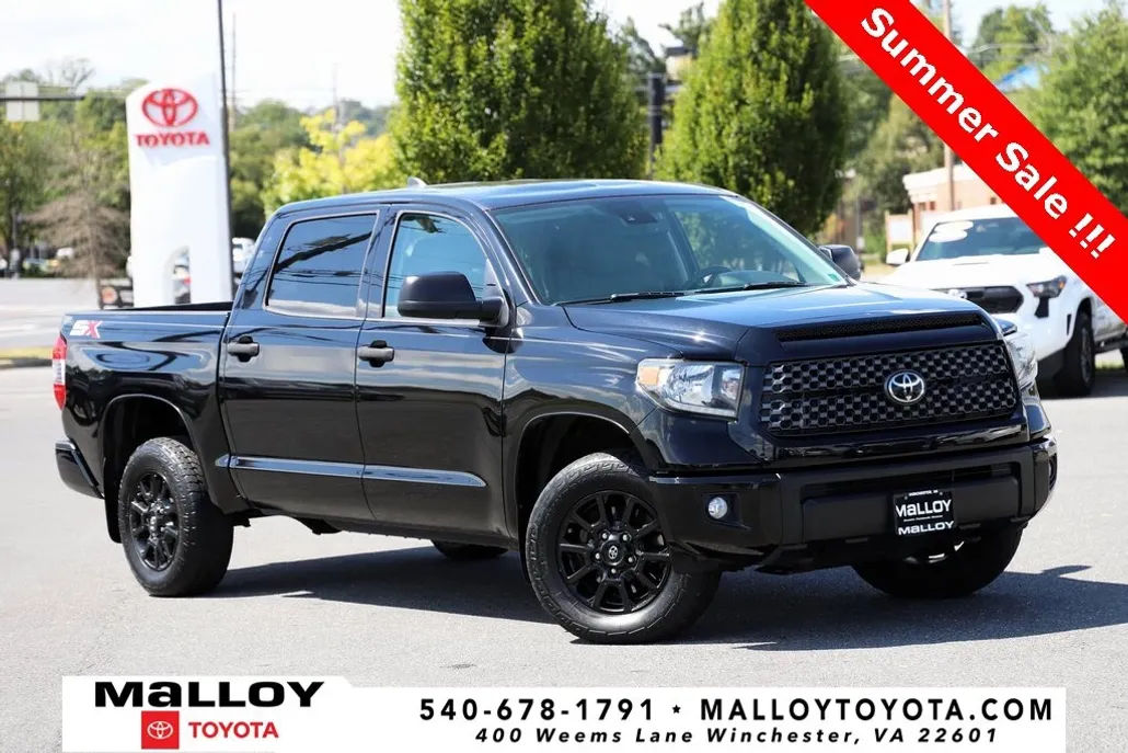 2020 Toyota Tundra SR5 CrewMax photo 1