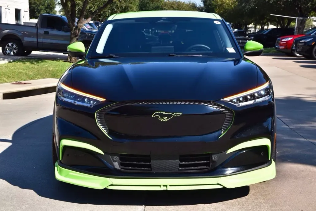 2022 Ford Mustang Mach-E Select photo 1