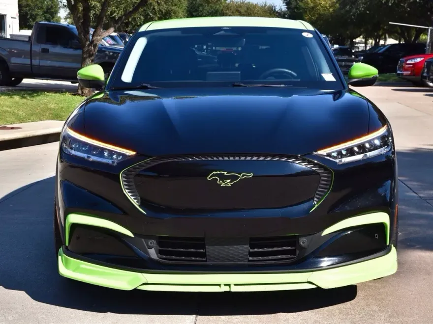 2022 Ford Mustang Mach-E Select photo 1