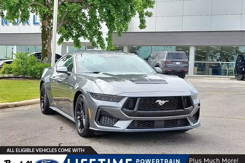 2025 Ford Mustang GT photo 1