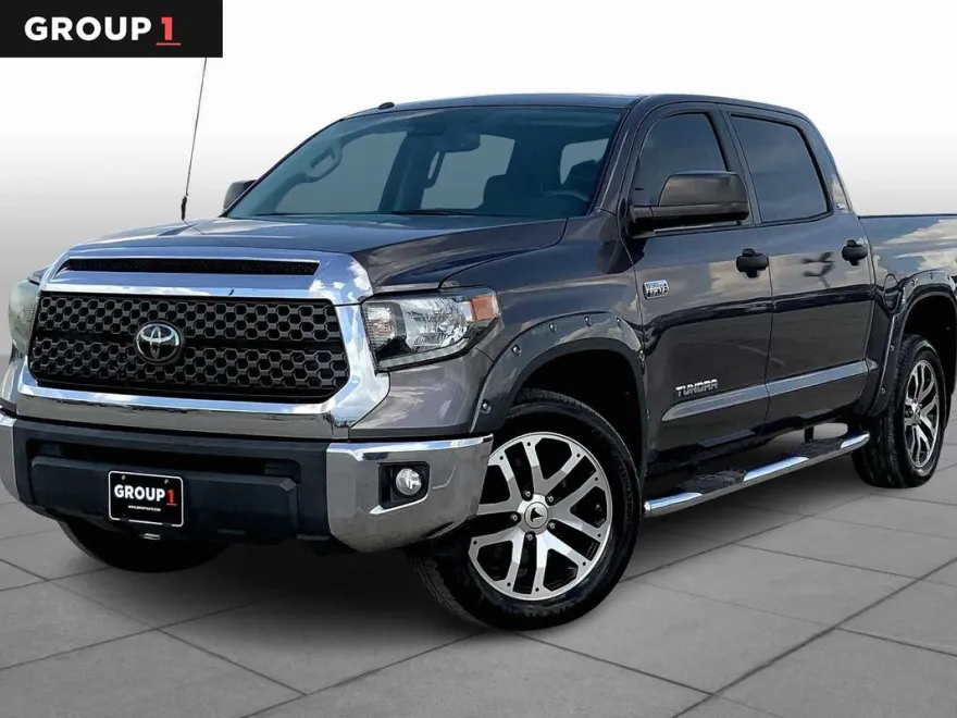 2018 Toyota Tundra SR5 photo 1