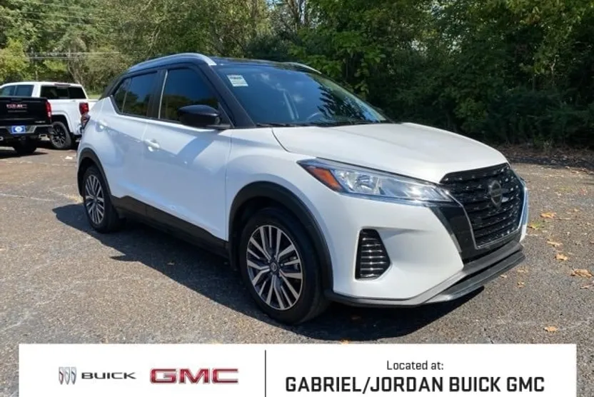 2021 Nissan Kicks SV photo 1
