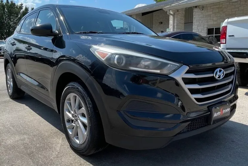 2017 Hyundai Tucson SE photo 1