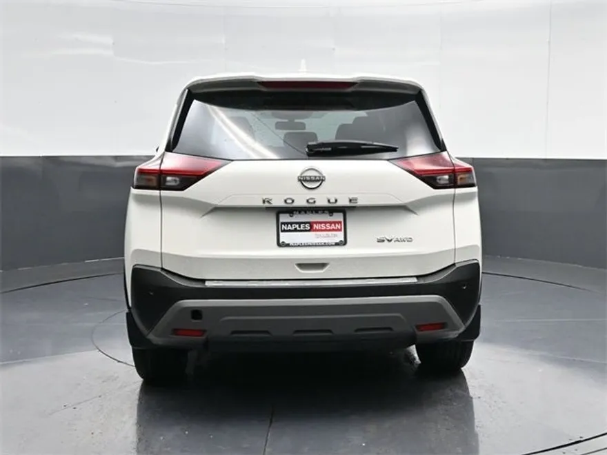 2023 Nissan Rogue SV photo 1