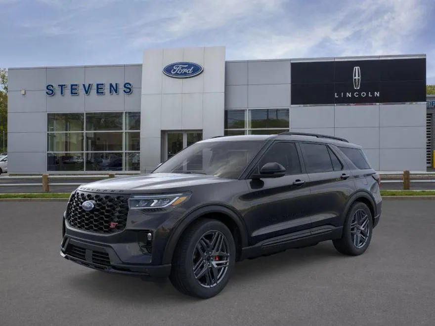 2025 Ford Explorer ST photo 1