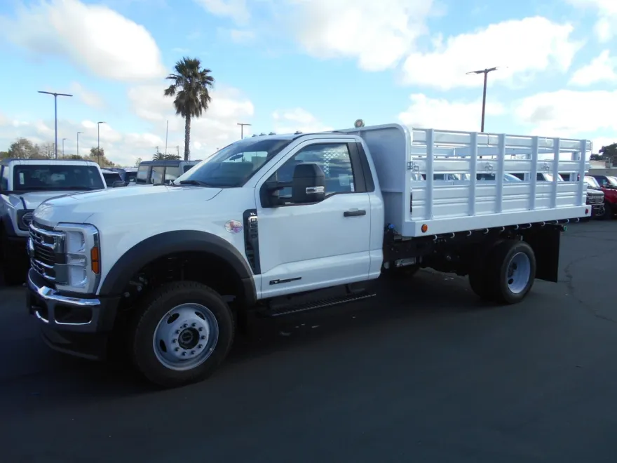 2024 Ford F-550 XL photo 1