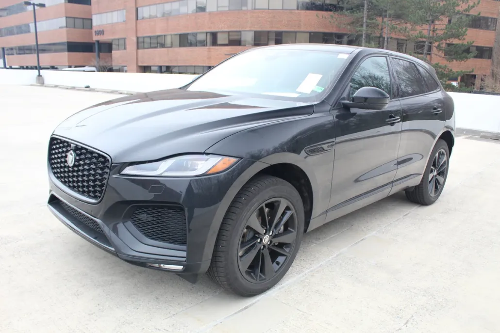 2026 Jaguar F-PACE P400 R-Dynamic S photo 1