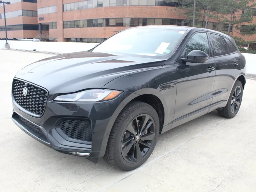 2026 Jaguar F-PACE P400 R-Dynamic S photo 1