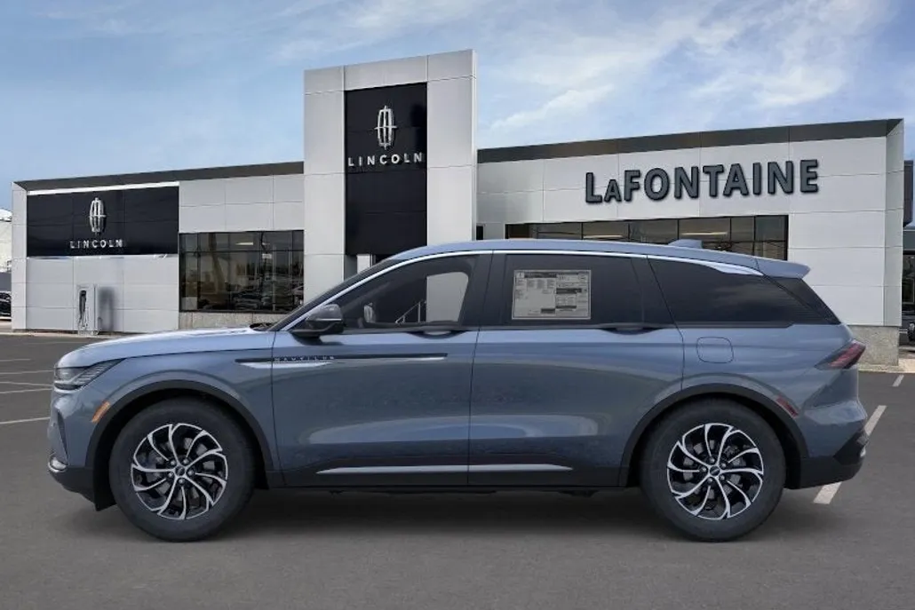 2025 Lincoln Nautilus Premiere photo 1