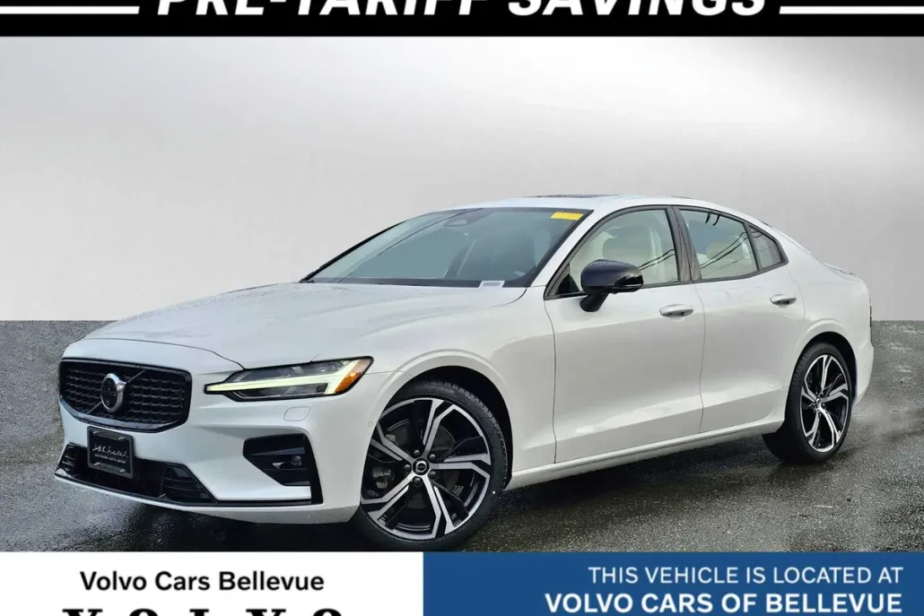 2024 Volvo S60 B5 Plus photo 1