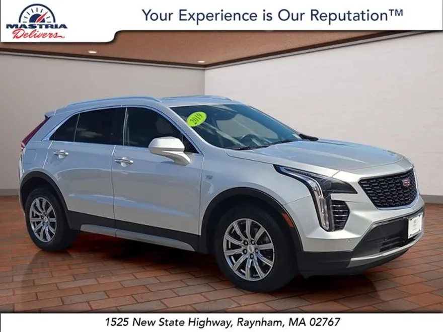 2019 Cadillac XT4 Premium Luxury photo 1