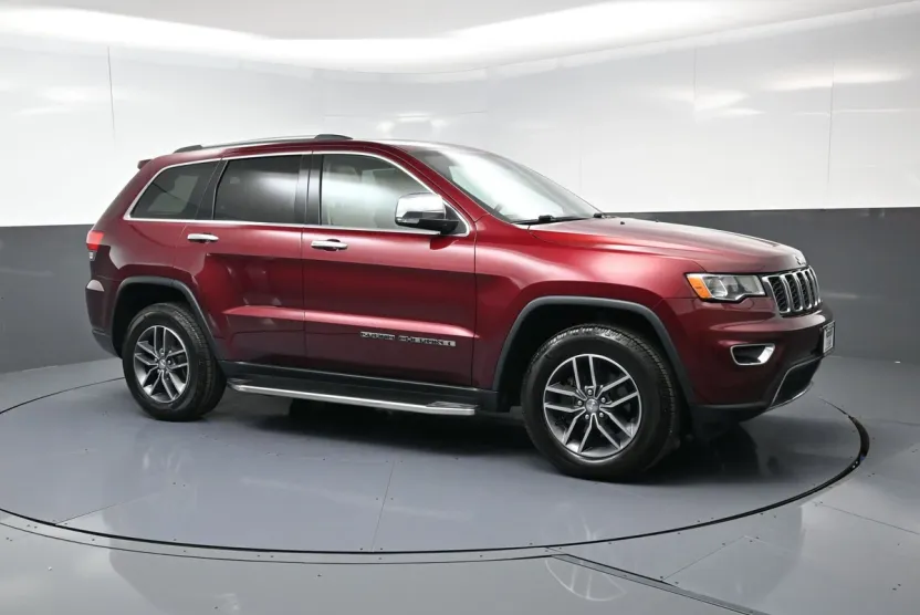 2017 Jeep Grand Cherokee Limited photo 1