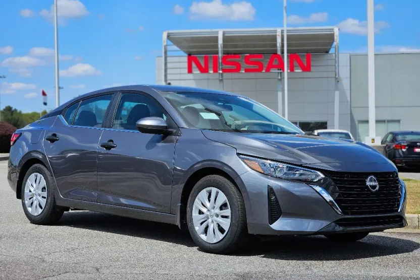 2025 Nissan Sentra S photo 1