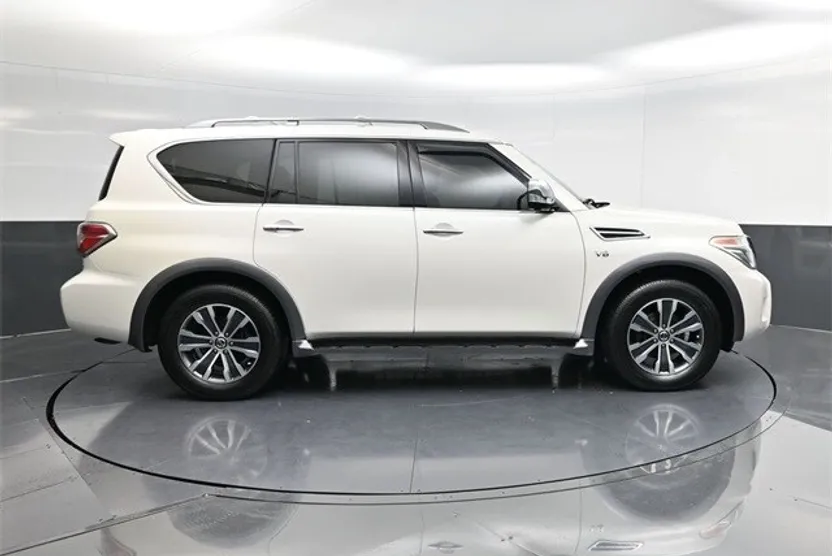 2019 Nissan Armada SL photo 1