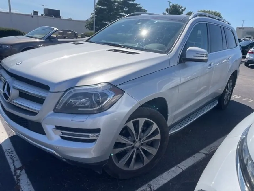 2015 Mercedes Benz GL 450 photo 1