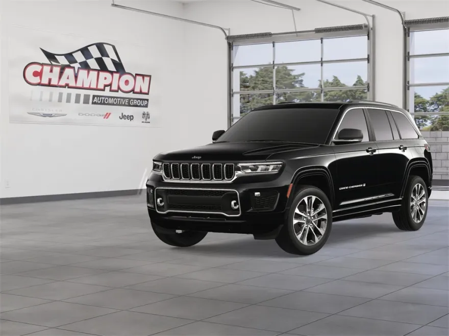 2025 Jeep Grand Cherokee Overland photo 1