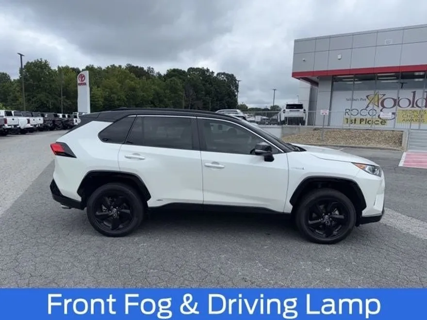 2021 Toyota RAV4 Hybrid XSE photo 1
