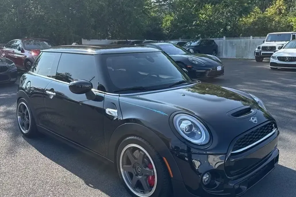 2020 Mini Cooper Hardtop S photo 1