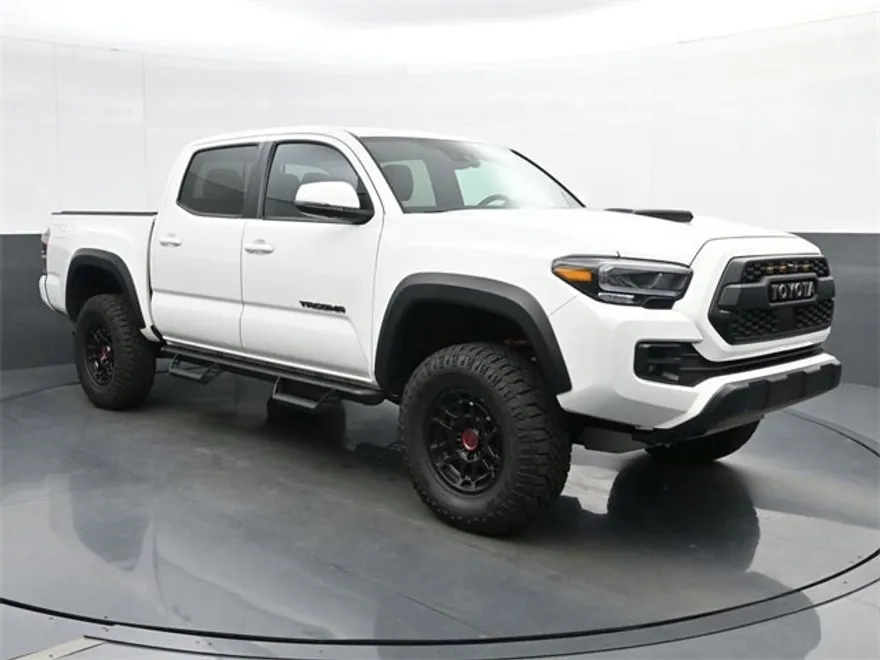 2023 Toyota Tacoma TRD Pro photo 1