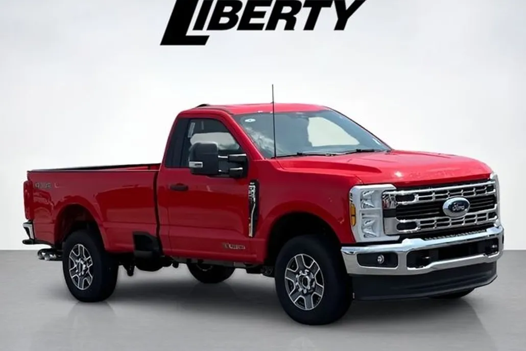 2025 Ford F-250 photo 1