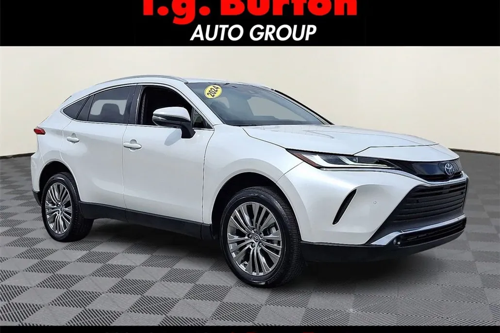 2024 Toyota Venza XLE photo 1