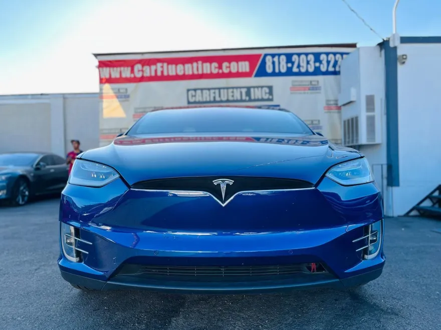 2016 Tesla Model X 90D photo 1
