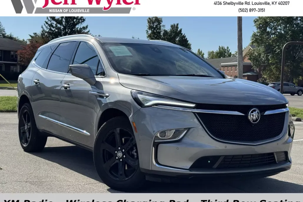 2024 Buick Enclave Essence photo 1