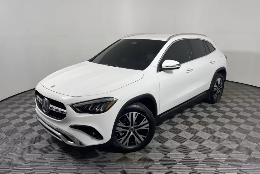 2025 Mercedes Benz GLA 250 photo 1