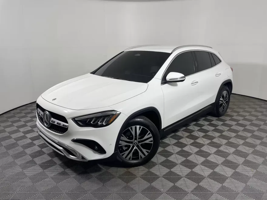 2025 Mercedes Benz GLA 250 photo 1