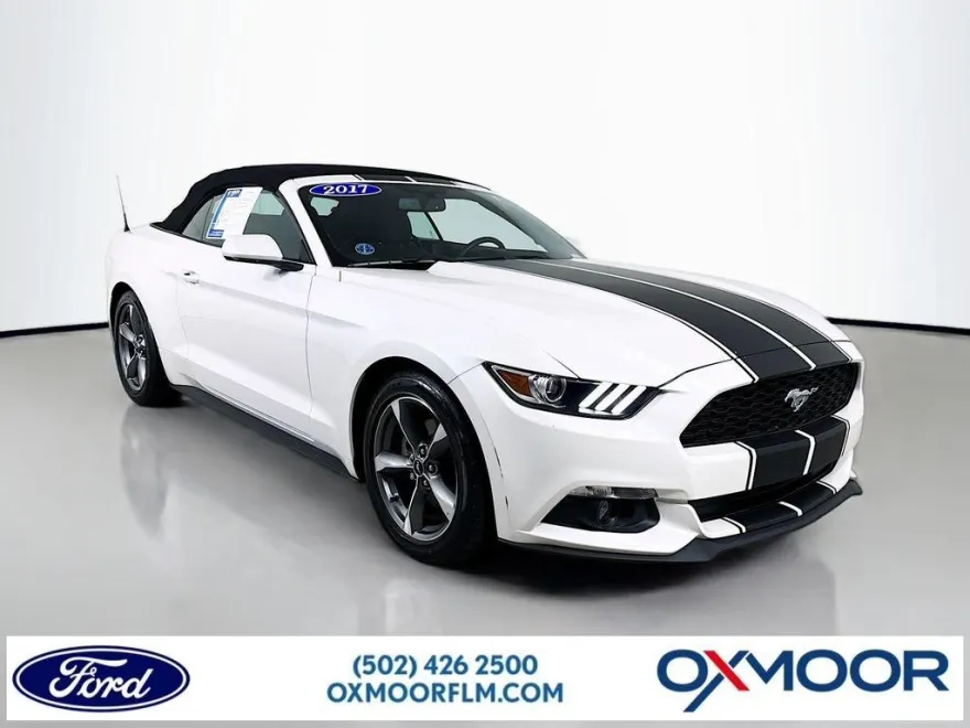 2017 Ford Mustang V6 Convertible photo 1