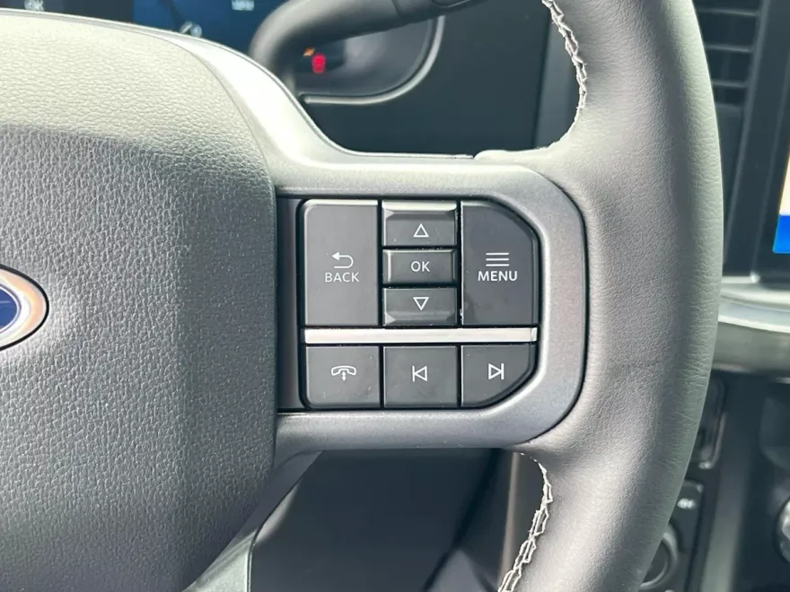 2025 Ford F-250 Lariat photo 18