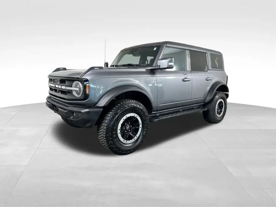 2023 Ford Bronco Outer Banks photo 1