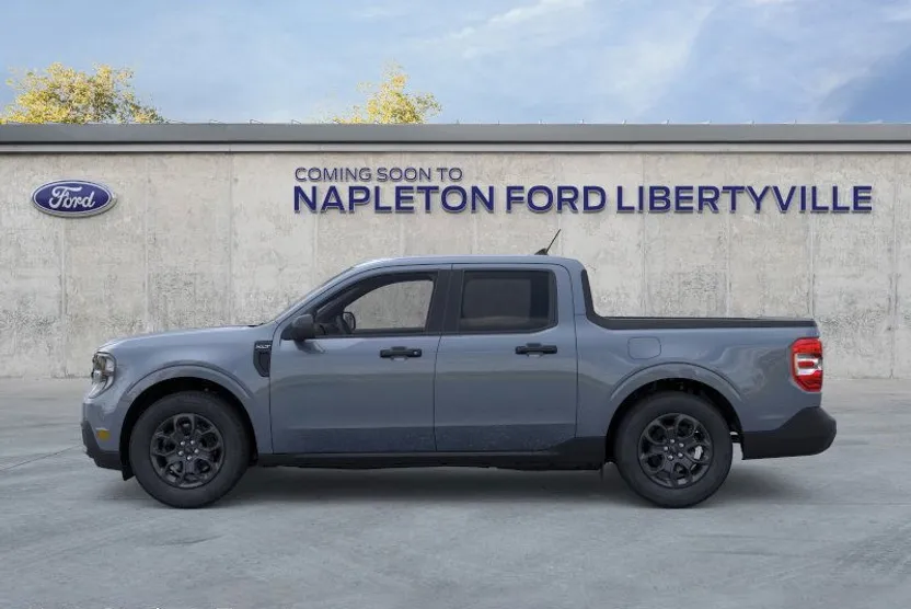 2025 Ford Maverick XLT photo 1