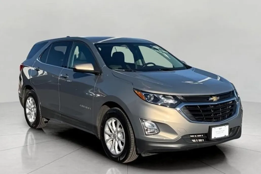 2019 Chevrolet Equinox LT photo 1