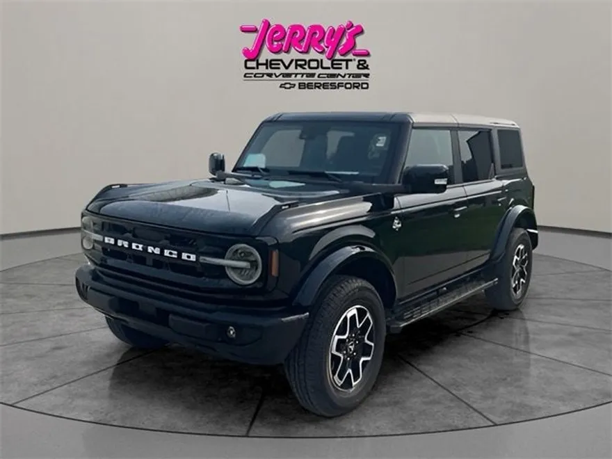 2024 Ford Bronco Outer Banks photo 1