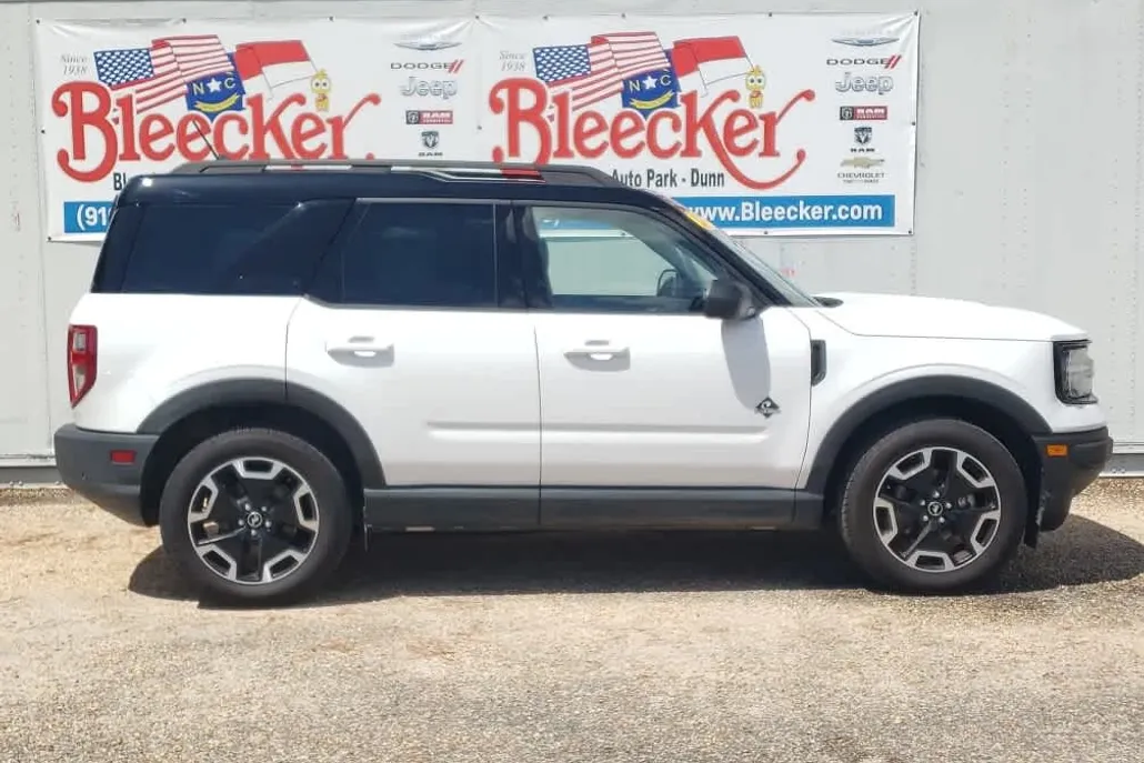 2021 Ford Bronco Sport Outer Banks photo 1