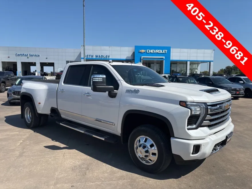 2024 Chevrolet Silverado 3500HD High Country photo 1
