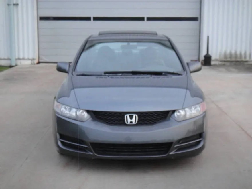 2010 Honda Civic EX photo 1