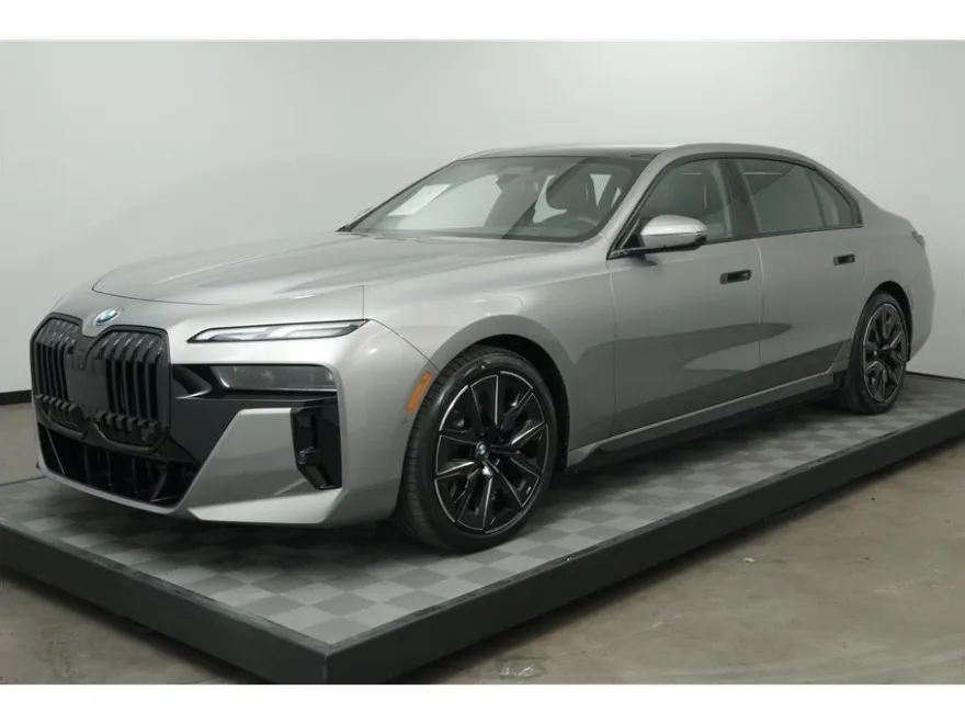 2024 Bmw i7 xDrive60 photo 1