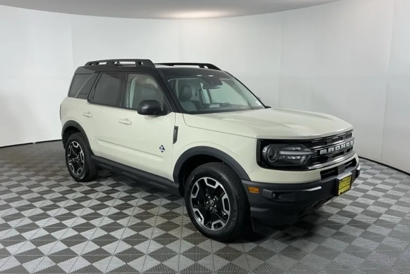2024 Ford Bronco Sport Outer Banks photo 1