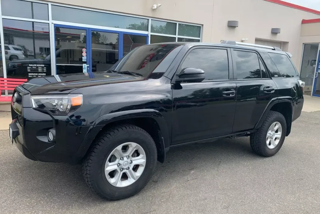 2019 Toyota 4Runner SR5 photo 1