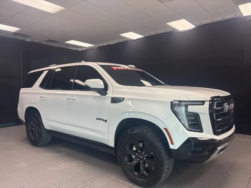 2025 Gmc Yukon AT4 photo 1